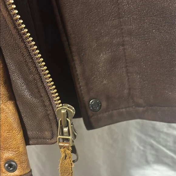 Men's Brown Leather Jacket - Picture 3 of 10